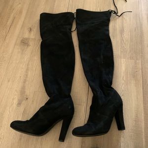 BLACK THIGH HIGHS BY STEVE MADDEN SIZE 6